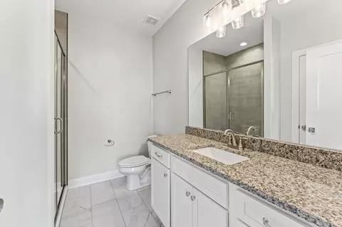 Bath - 2126 Gracie Bug Loop, Murfreesboro, TN 37128 photo 1 of 3