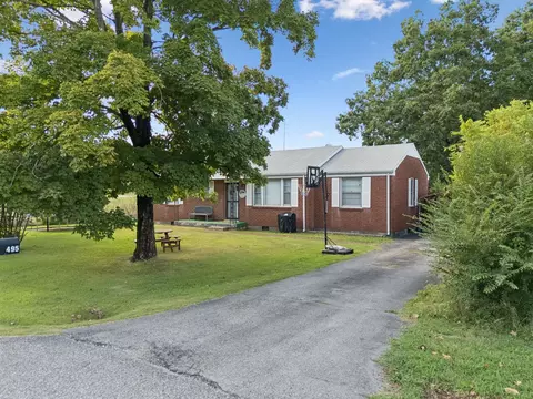 495 Carman Ave, New Johnsonville, TN 37134
