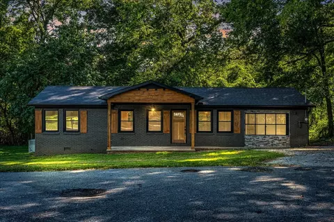 139 Sherry St, Winchester, TN 37398