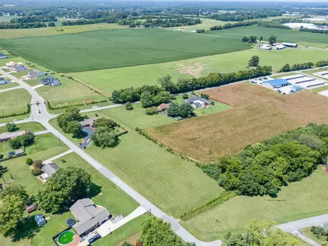 View/Area - 1336 Sharp Springs Rd, Decherd, TN 37324 photo 2 of 9