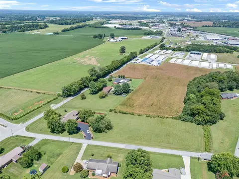 View/Area - 1336 Sharp Springs Rd, Decherd, TN 37324 photo 1 of 9