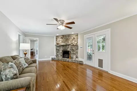 Living - 1336 Sharp Springs Rd, Decherd, TN 37324 photo 1 of 3