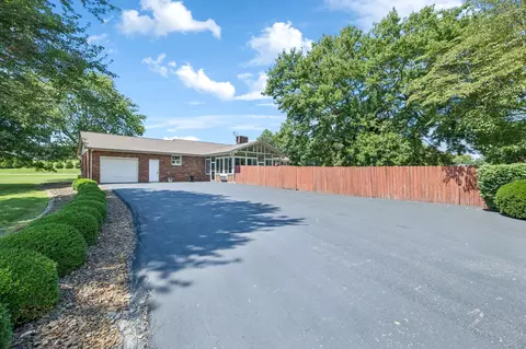 Exterior - 1336 Sharp Springs Rd, Decherd, TN 37324 photo 15 of 34