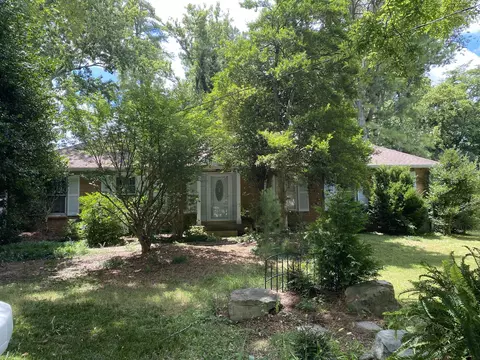 8016 Sawyer Brown Rd, Nashville, TN 37221