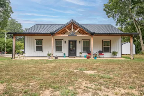 201 N Church Ave, Ethridge, TN 38456