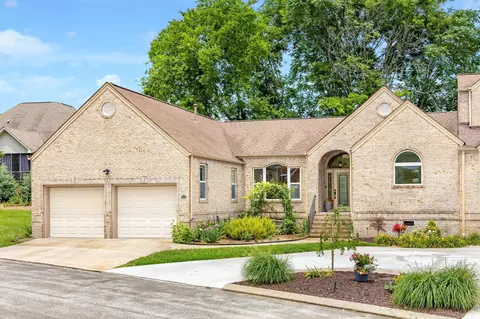 1088 Cattails Dr, Ooltewah, TN 37363