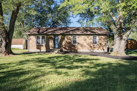 8106 Cooper Dr, Murfreesboro, TN 37129