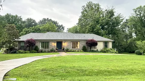 1909 Shamrock Dr, Brentwood, TN 37027