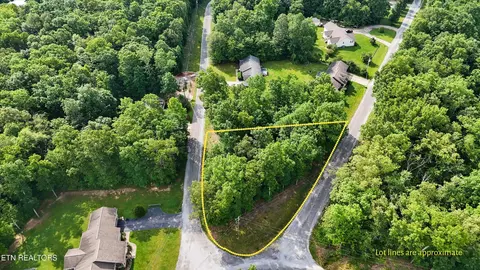 600 Aqum Cir, Crossville, TN 38572