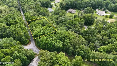 40024004 Desoto Dr, Crossville, TN 38572