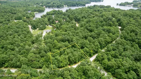 23132315 White Horse Dr, Crossville, TN 38572