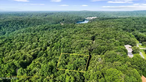 122 Banbury Ln, Crossville, TN 38558