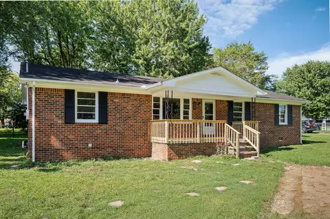 235 Meadowbrook Dr, Smithville, TN 37166