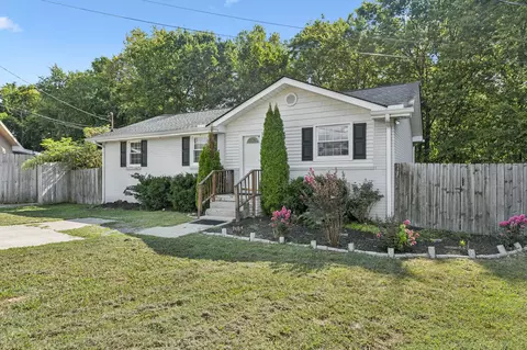 300 Monaco Dr, Hermitage, TN 37076