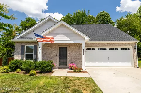 712 Sandpiper St, Maryville, TN 37801