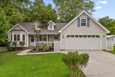 57 Oakview Dr, Rossville, GA 30741