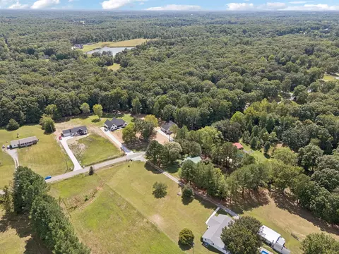 View/Area - 1045 Twin Pine Rd, Dickson, TN 37055 photo 5 of 5