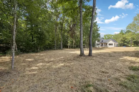 Exterior - 1045 Twin Pine Rd, Dickson, TN 37055 photo 11 of 15