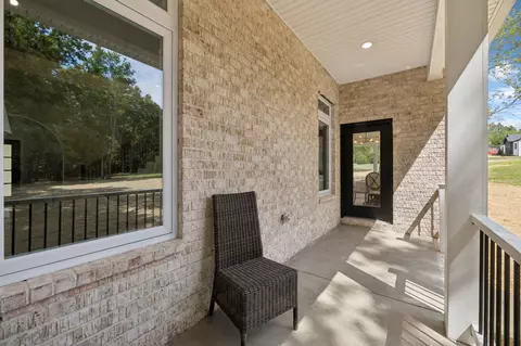Exterior - 1045 Twin Pine Rd, Dickson, TN 37055 photo 5 of 15