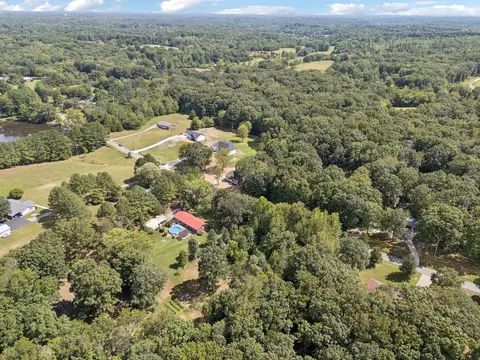 View/Area - 1045 Twin Pine Rd, Dickson, TN 37055 photo 3 of 5