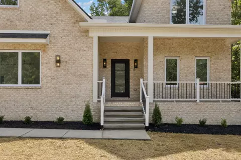 Exterior - 1045 Twin Pine Rd, Dickson, TN 37055 photo 3 of 15
