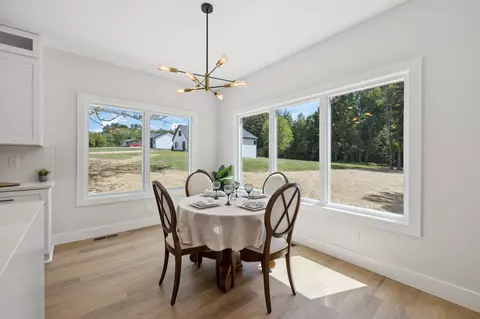Dining - 1045 Twin Pine Rd, Dickson, TN 37055 photo 2 of 2