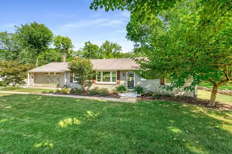 5228 Trousdale Dr, Nashville, TN 37220