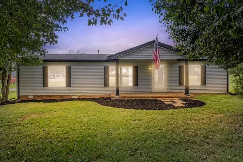 1715 Old Highway 31 E, Westmoreland, TN 37186