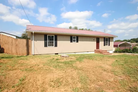 335 Meeks St, Doyle, TN 38559 photo 4