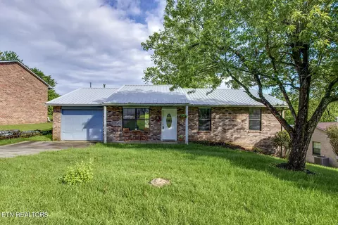 712 Genesis Ln, Knoxville, TN 37938