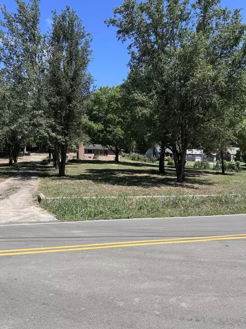 3881 Knight Dr, Whites Creek, TN 37189
