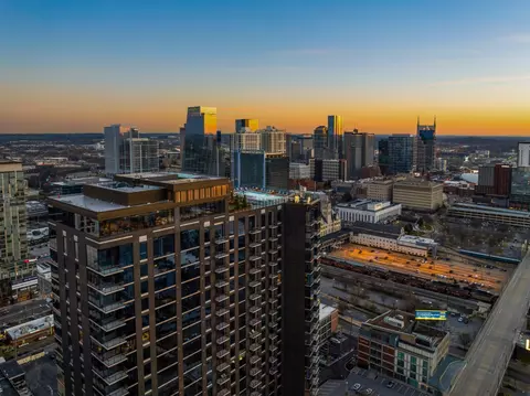 1212 Demonbreun St #1207, Nashville, TN 37203