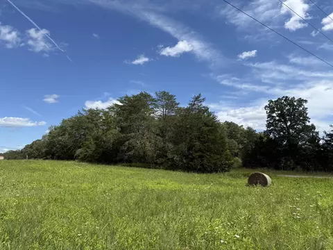 11 Newton Rd, Crossville, TN 38572