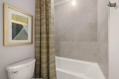 Bath - 4512 Cresto Loop, Murfreesboro, TN 37128 photo 7 of 11
