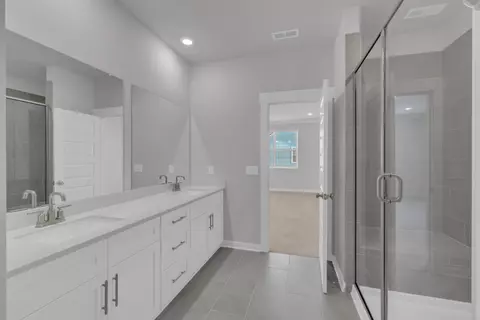Bath - 4512 Cresto Loop, Murfreesboro, TN 37128 photo 4 of 11