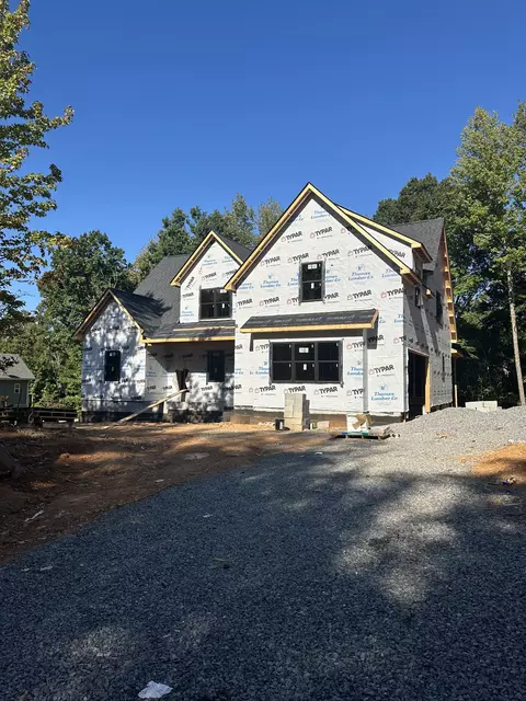 4 Benton Ridge Rd, Palmyra, TN 37142