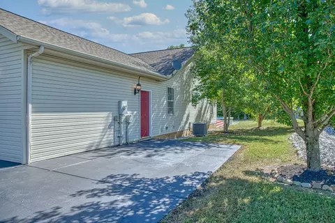177 Prosperity Dr, Baxter, TN 38544 photo 32