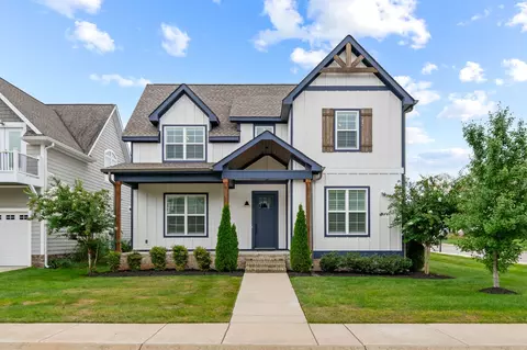 308 Twin Creeks Dr, Winchester, TN 37398