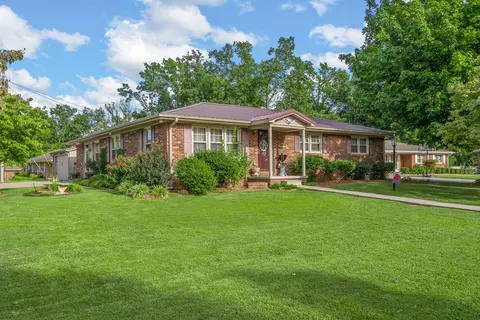 114 Barkley Lake Ct, Hopkinsville, KY 42240
