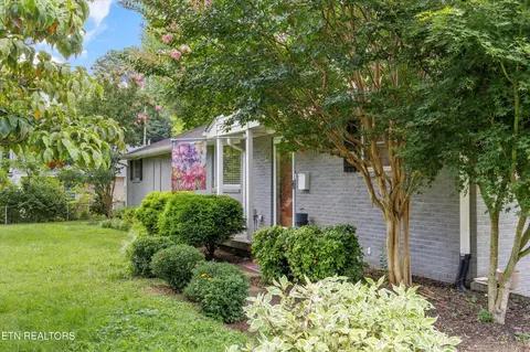 3506 Garden Dr, Knoxville, TN 37918