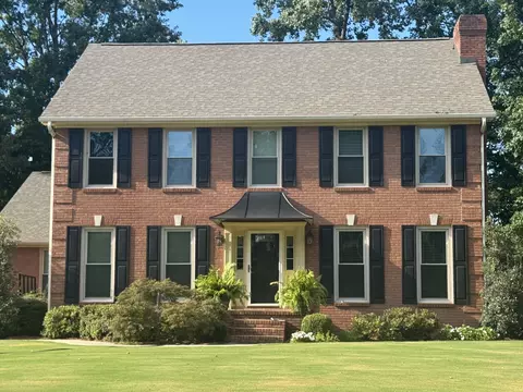 122 Royal Oak Rd, Florence, AL 35633