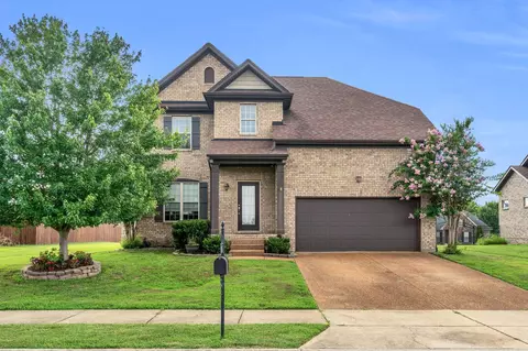 147 Mckain Xing, Hendersonville, TN 37075