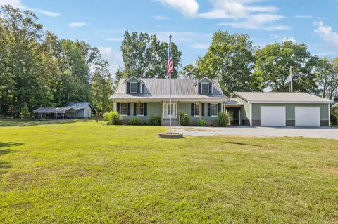 1056 Luster Harris Rd, Ashland City, TN 37015