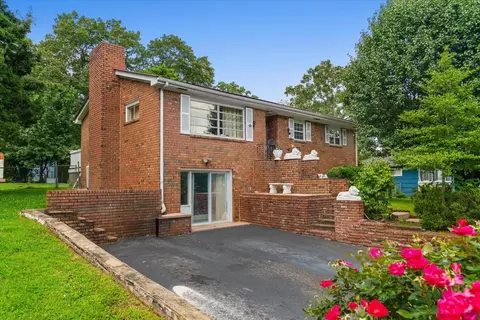 1339 Cloverdale Cir, Hixson, TN 37343