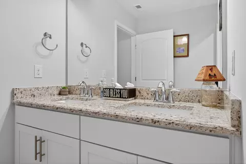 Bath - 343 William Dylan Dr, Murfreesboro, TN 37129 photo 3 of 4