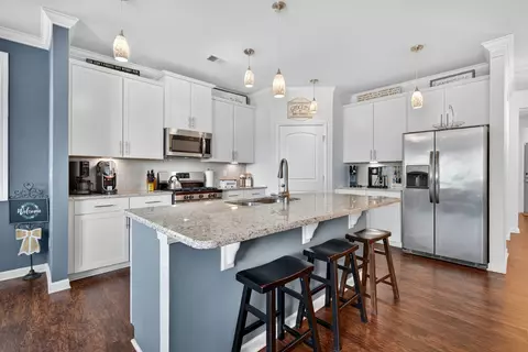 Kitchen - 343 William Dylan Dr, Murfreesboro, TN 37129 photo 4 of 9