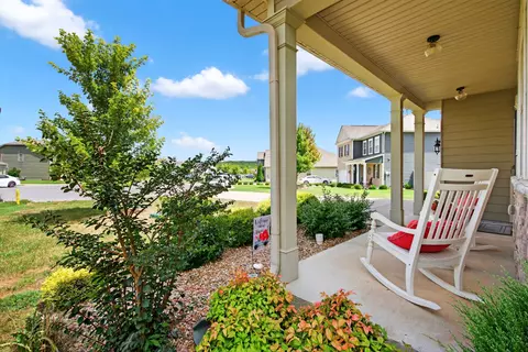 Exterior - 343 William Dylan Dr, Murfreesboro, TN 37129 photo 6 of 14