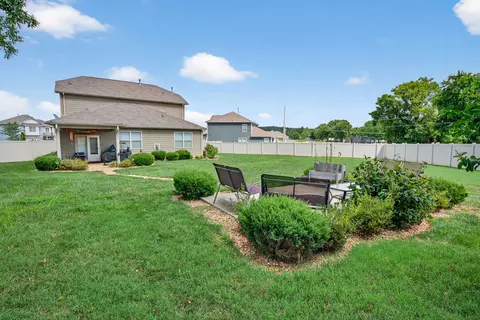 Exterior - 343 William Dylan Dr, Murfreesboro, TN 37129 photo 7 of 14