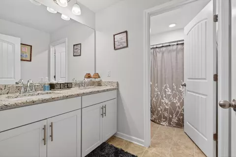 Entry Way - 343 William Dylan Dr, Murfreesboro, TN 37129 photo 3 of 12
