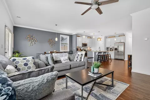 Living - 343 William Dylan Dr, Murfreesboro, TN 37129 photo 2 of 3